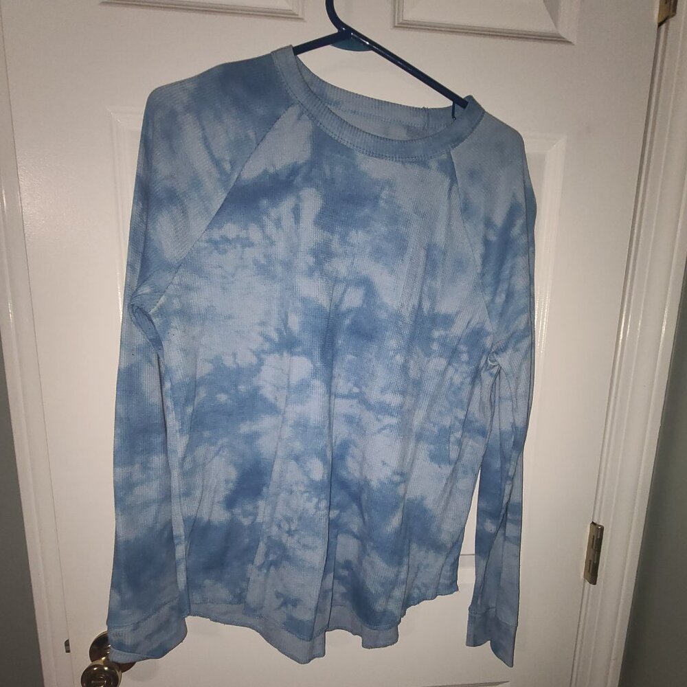 Women's blue tie dye thermal